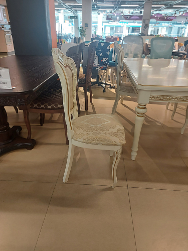 Стул Bronte молочный с патиной из шоурума 3